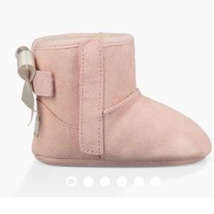 UGG baby girl Jesse Bow bootie, light pink